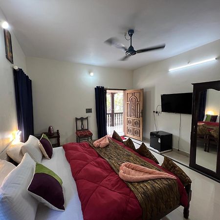 Mohans Ayurvedic Beach Resort Varkala Exterior foto