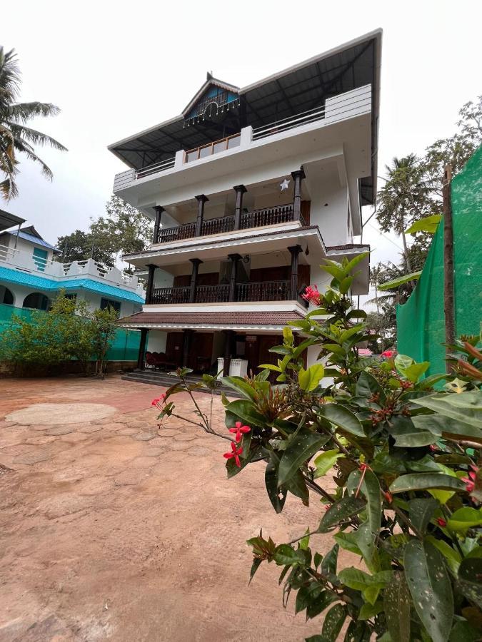 Mohans Ayurvedic Beach Resort Varkala Exterior foto
